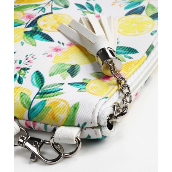 LAST 1! Lemon Print Clutch Wristlet w/ Wrist Strap - Picture 3 of 6